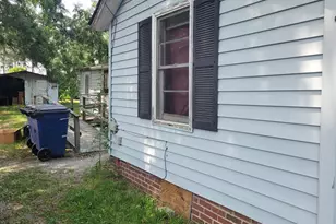 609 N 4th St, Smithfield, NC 27577 - Photo 3