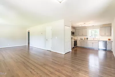 204 W Johnson Street, Cary, NC 27513 - Photo 3
