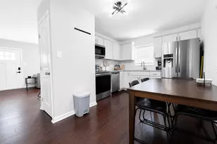 2704 Hinson Dr, Durham, NC 27704 - Photo 9