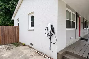 2704 Hinson Dr, Durham, NC 27704 - Photo 3