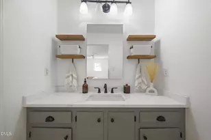 27 Summit Ave, Raleigh, NC 27603 - Photo 19