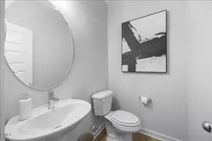 1917B Essex Rd, Durham, NC 27704 - Photo 11