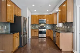 105 New Parkside Dr, Chapel Hill, NC 27516 - Photo 11