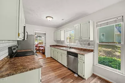 808 Hilton Drive, Fayetteville, NC 28311 - Photo 11