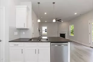 702 Dunlawton Ct, Sanford, NC 27330 - Photo 15
