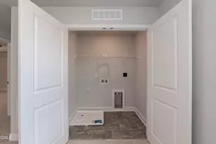 702 Dunlawton Ct, Sanford, NC 27330 - Photo 19