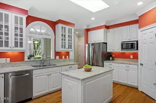105 Arcadia Ln, Chapel Hill, NC 27514 - Photo 11