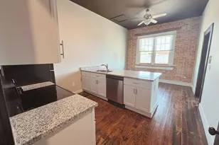 201 S Main St, Warrenton, NC 27589 - Photo 3