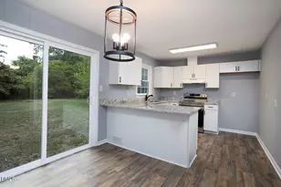 529 Clifford Ave, Fayetteville, NC 28314 - Photo 9