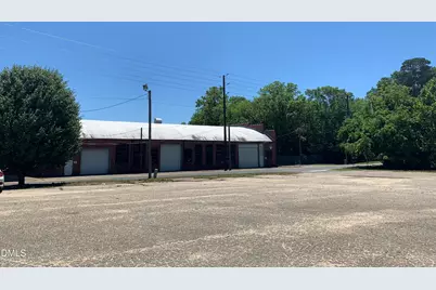 208 W 2nd Street, Siler City, NC 27344 - Photo 9