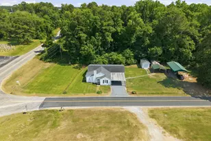 25 Eugene Jernigan Rd, Dunn, NC 28334 - Photo 1