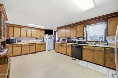 25 Eugene Jernigan Road, Dunn, NC 28334 - Photo 11