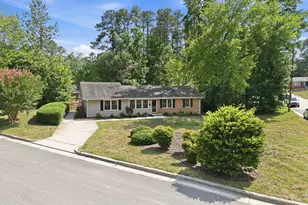 817 Chatham Ln, Raleigh, NC 27610 - Photo 3