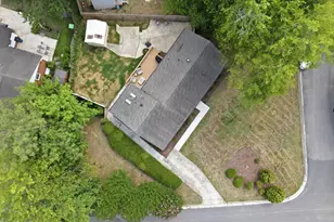 817 Chatham Ln, Raleigh, NC 27610 - Photo 23