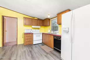 1232 Plum Nutty Rd, Henderson, NC 27537 - Photo 7