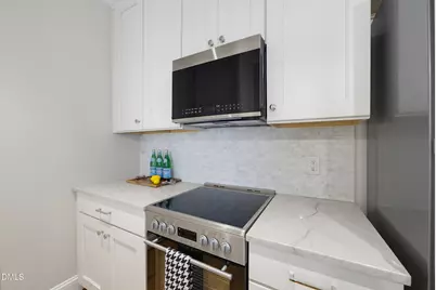 605 Smedes Place #B, Raleigh, NC 27605 - Photo 15