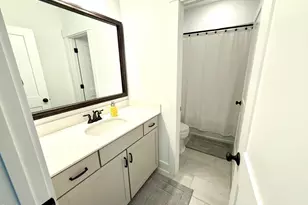108 Acorn Xing Rd, Holly Springs, NC 27540 - Photo 23