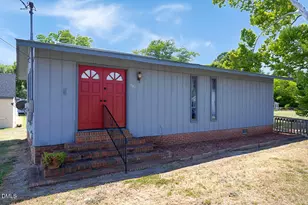 207 Price St, Pine Level, NC 27576 - Photo 25