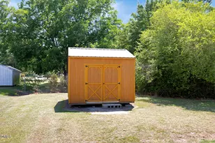 207 Price St, Pine Level, NC 27576 - Photo 3