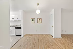 213 Schultz St, Chapel Hill, NC 27514 - Photo 9