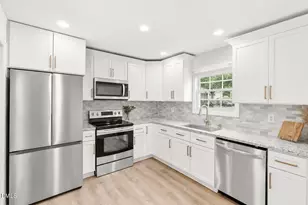 6523 New Market Way, Raleigh, NC 27615 - Photo 5