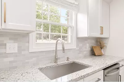 6523 New Market Way, Raleigh, NC 27615 - Photo 5
