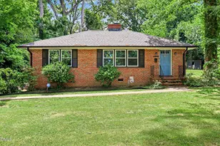 1617 Oakdale Cir, Henderson, NC 27536 - Photo 1