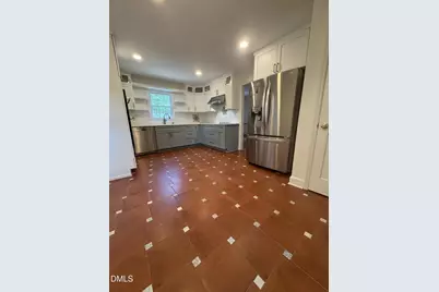 5101 Sandlewood Drive, Raleigh, NC 27609 - Photo 11