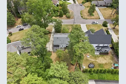 5101 Sandlewood Drive, Raleigh, NC 27609 - Photo 45