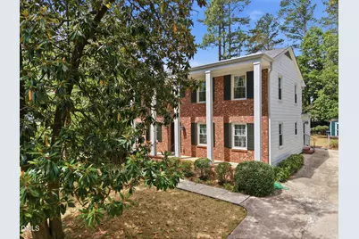 5101 Sandlewood Drive, Raleigh, NC 27609 - Photo 3