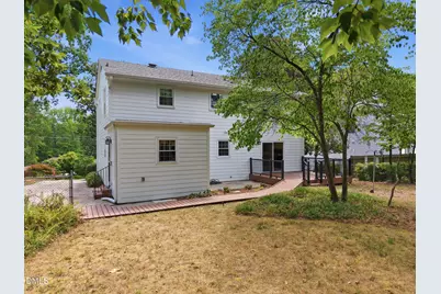 5101 Sandlewood Drive, Raleigh, NC 27609 - Photo 39