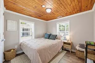215 W Brocklyn St, Benson, NC 27504 - Photo 21