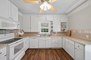 2544 Holiday Ave, Zebulon, NC 27597 - Photo 11