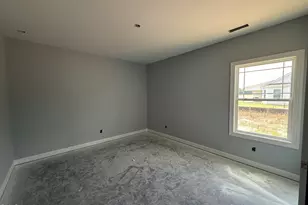73 Hagood St, Smithfield, NC 27577 - Photo 9
