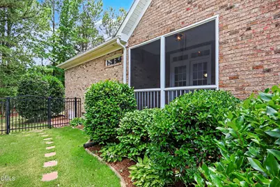 620 Sippihaw Oaks Drive, Fuquay-Varina, NC 27526 - Photo 25