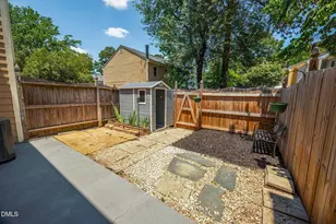 1506 Township Cir, Raleigh, NC 27609 - Photo 7