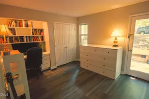 5926 Suncreek Ct, Raleigh, NC 27606 - Photo 11