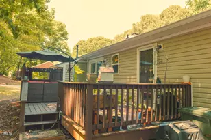 5926 Suncreek Ct, Raleigh, NC 27606 - Photo 13