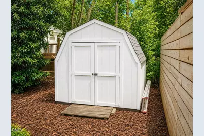 516 Blakewood Drive, Raleigh, NC 27609 - Photo 65