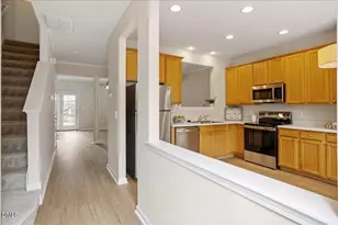 10962 Pendragon Pl, Raleigh, NC 27614 - Photo 3