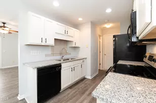 7524 Brighton Hill Ln, Raleigh, NC 27616 - Photo 5