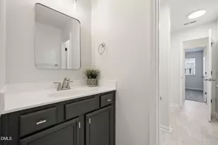 419 Hilltop View St, Cary, NC 27513 - Photo 31