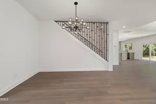 7608 Silver View Ln, Raleigh, NC 27613 - Photo 13