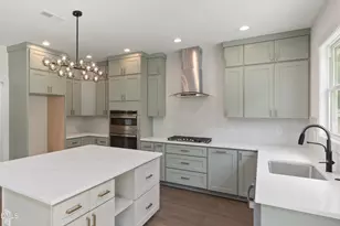7608 Silver View Ln, Raleigh, NC 27613 - Photo 23