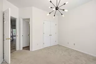 11 Signet Dr, Durham, NC 27704 - Photo 7