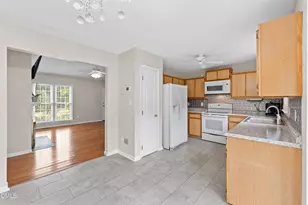 46 Richmond Dr, Clayton, NC 27527 - Photo 7