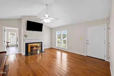 46 Richmond Drive, Clayton, NC 27527 - Photo 5