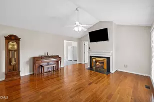 46 Richmond Dr, Clayton, NC 27527 - Photo 3