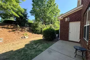 1061 Remington Oaks Cir, Cary, NC 27519 - Photo 25
