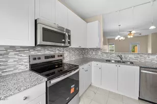 2533 Bay Harbor Dr, Raleigh, NC 27604 - Photo 9